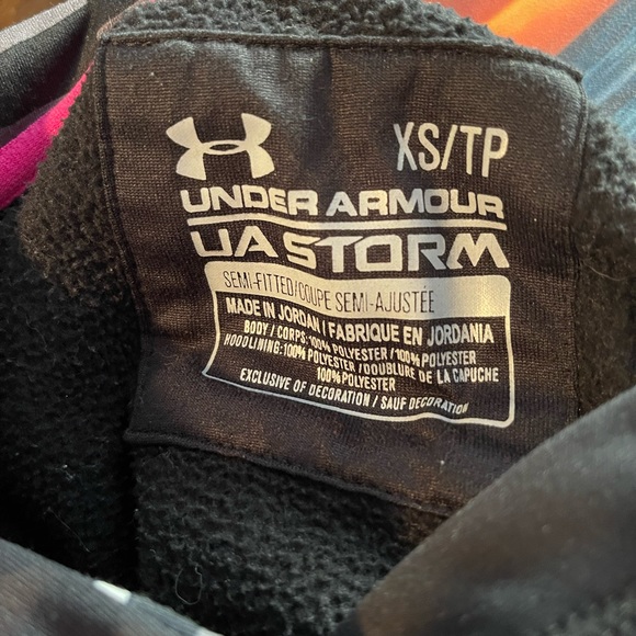 Under Armour Sweatshirt. - Picture 3 of 3